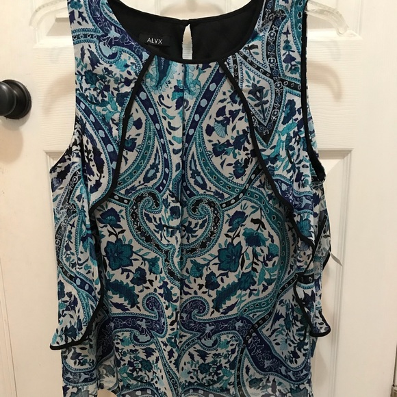 Alyx Tops - Women’s plus size top.